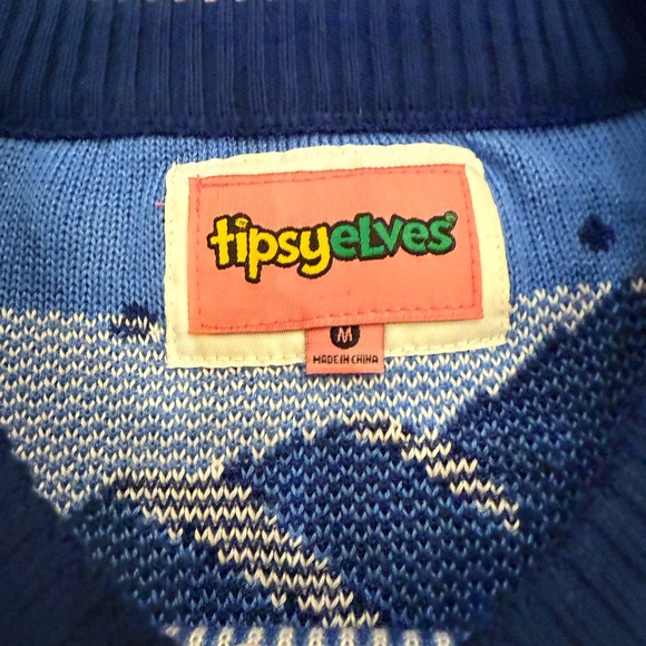 Tipsy Elves Mistletoe Romantic Sasquatch Ugly Christmas Sweater size Medium - Picture 4 of 11